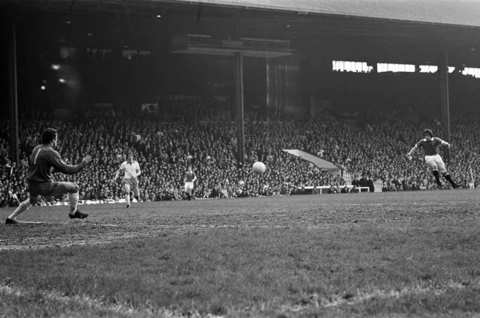 Framed Print : Manchester United v Blackpool, League Division Two, final score 4-0 to Manchester United