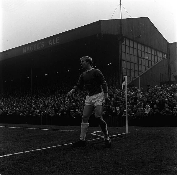 Manchester United v Bolton Wanderers footbll match at Old Trafford March 1962
