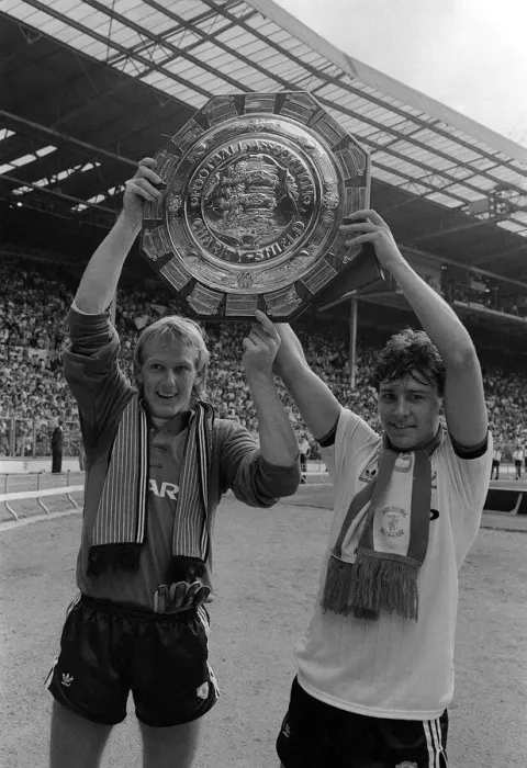 Framed Print : Manchester United v Liverpool Charity Shield 1983 Both teams share the Charity