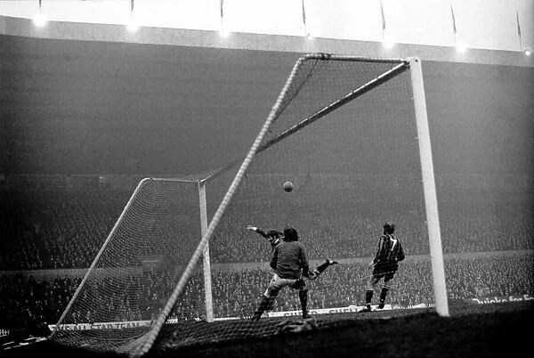 Manchester United v. Middlesbrough. F. A. Cup 3rd round. January 1971 71-00067-009