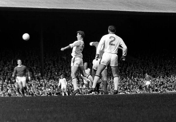 Manchester United v Nottingham Forest, action during the game. September 1964