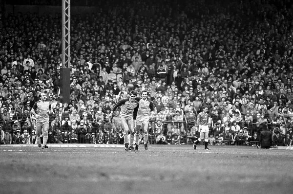 Manchester United v. Sunderland. April 1985 MF21-03-036 The final score was a two all