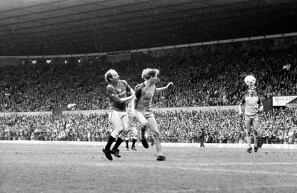 Manchester United v. Sunderland. April 1985 MF21-03-042 The final score was a two