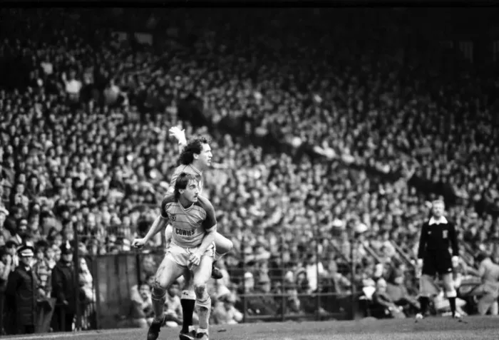 Framed Print : Manchester United v. Sunderland. April 1985 MF21-03-022 The final score was a two all Framed Print : Manchester United v. Sunderland. April 1985 MF21-03-022 The final score was a two all