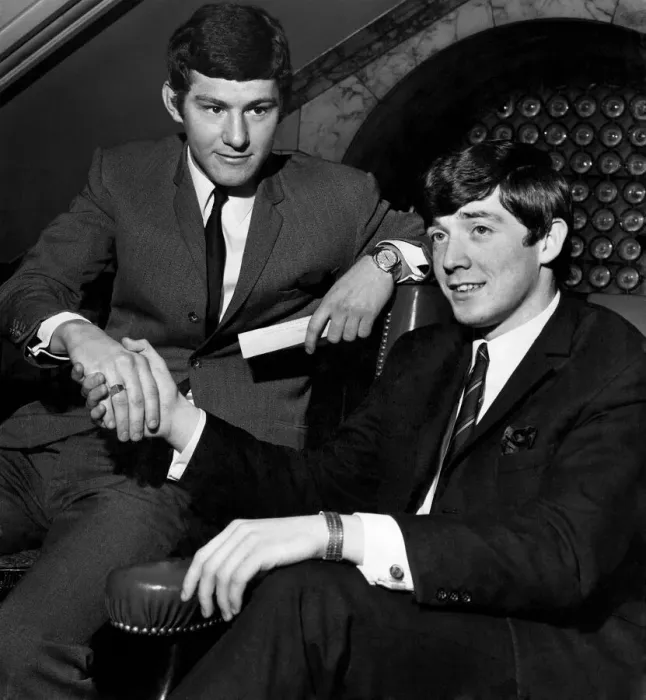Framed Print : Manchester Uniteds Brian Kidd (left) with Joe Kinnear of Tottenham Hotspur Framed Print : Manchester Uniteds Brian Kidd (left) with Joe Kinnear of Tottenham Hotspur