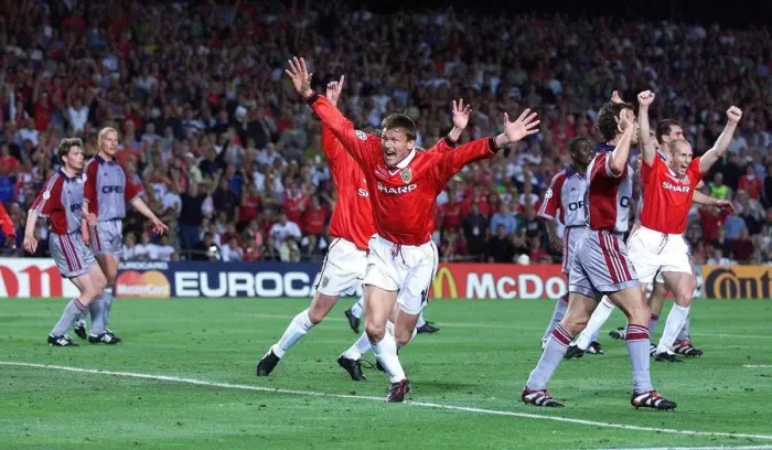 Framed Print : Manchester Uniteds Teddy Sheringham celebrates his equalising goal during Framed Print : Manchester Uniteds Teddy Sheringham celebrates his equalising goal during