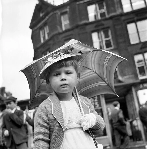 Manchester Whit Walks. Children  /  Crowds  /  Celebrations. June 1960 M4479-016