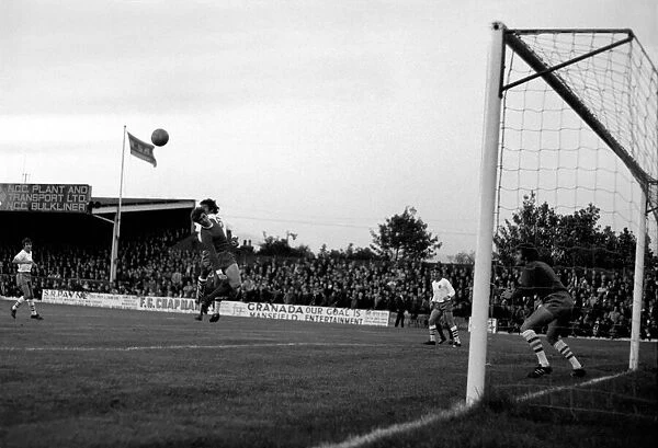 Mansfield v. Liverpool. September 1970 71-00193-009