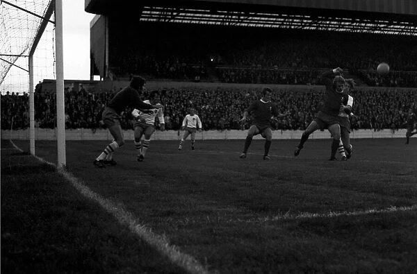 Mansfield v. Liverpool. September 1970 71-00193-014