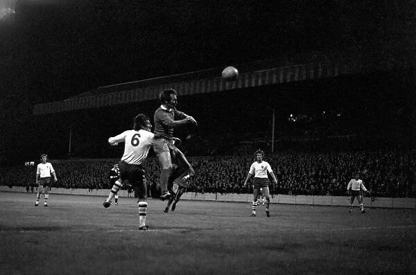 Mansfield v. Liverpool. September 1970 71-00193-018