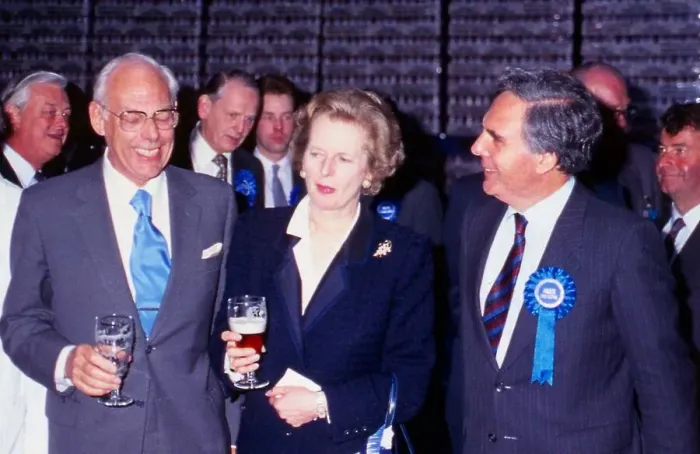 Framed Print : Margaret & Denis Thatcher in Edinburgh brewery June 1987