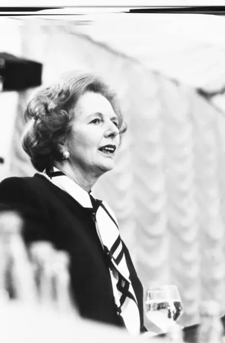 Framed Print : Margaret Thatcher addressing a Tory Central Council Conference at the Palace Hotel