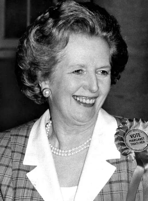 Framed Print : Margaret Thatcher campaigning in Finchley - June 1987