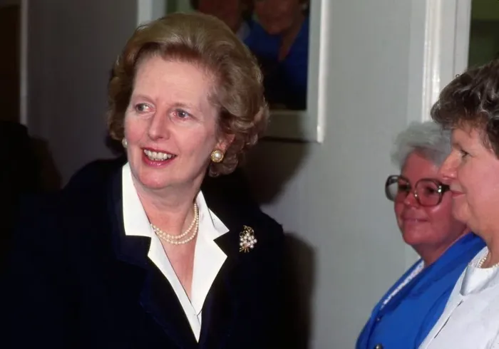 Framed Print : Margaret Thatcher Conservative Prime Minister June 1987 Framed Print : Margaret Thatcher Conservative Prime Minister June 1987