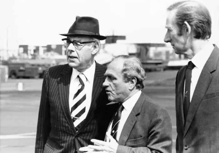Framed Print : Margaret Thatcher Dennis Thatcher arrives at Newcastle Airport met by Jim Framed Print : Margaret Thatcher Dennis Thatcher arrives at Newcastle Airport met by Jim