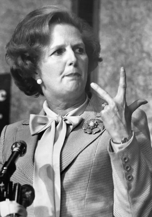 Framed Print : Margaret Thatcher gives a speech during a visit to Newcastle Framed Print : Margaret Thatcher gives a speech during a visit to Newcastle