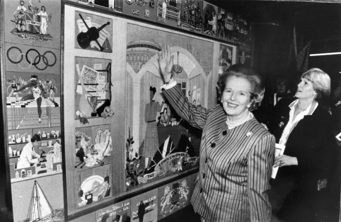 Framed Print : Margaret Thatcher with a mural display 27  /  07  /  88 circa