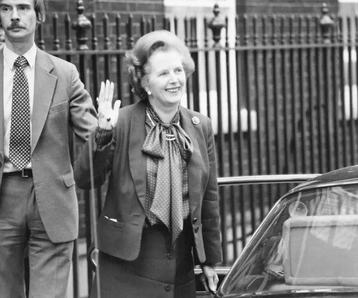 Framed Print : Margaret Thatcher PM pictured outside Downing Street, London, 22nd May 1982 Framed Print : Margaret Thatcher PM pictured outside Downing Street, London, 22nd May 1982