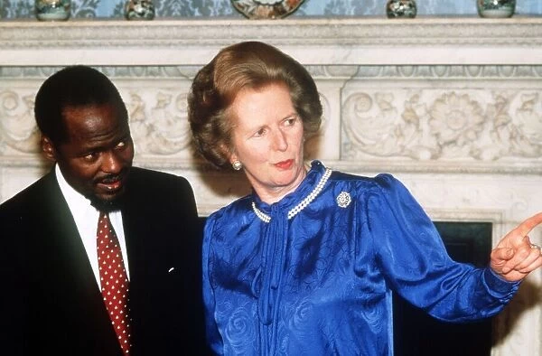 Margaret Thatcher with President Chissano of Mozambique at No. 10 Downing Street