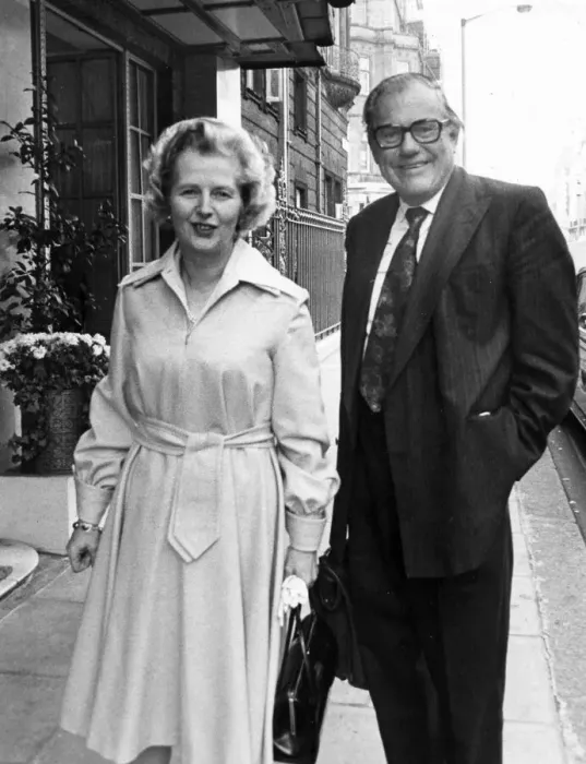Framed Print : Margaret Thatcher and Reginald Maudling arriving at meeting at Claridges