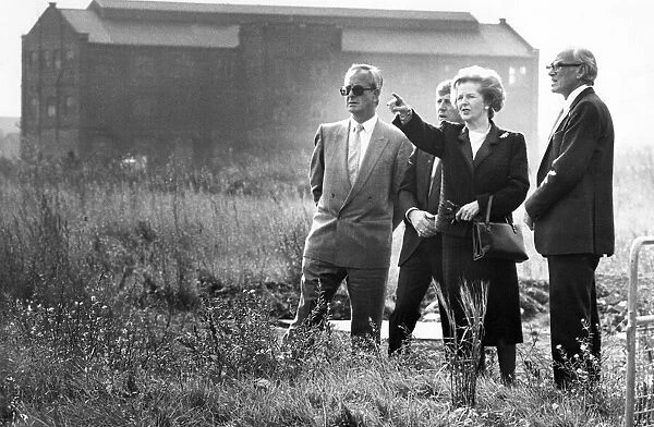 Margaret Thatcher views the former Britannia Steelworks site, with l to r, Ron Norman