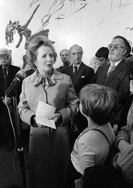 Margaret Thatcher visits East End of London 1980