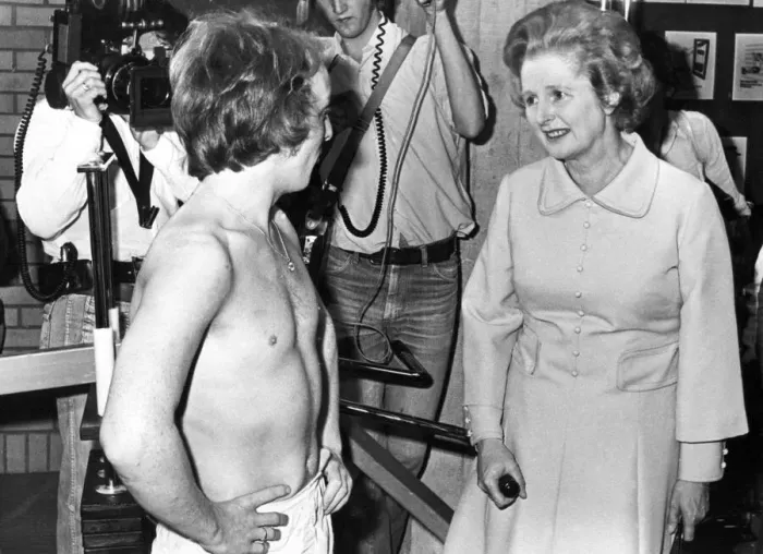 Framed Print : Margaret Thatcher visits Eldon Square sport centre, Newcastle chatting to Raymond Foster Framed Print : Margaret Thatcher visits Eldon Square sport centre, Newcastle chatting to Raymond Foster