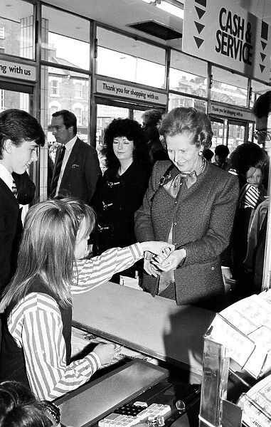 Margaret Thatcher visits Finchley, North London - 03  /  04  /  1988