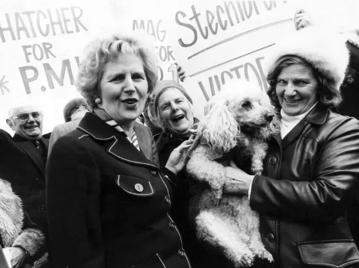 Framed Print : Margaret Thatcher during walkabout in Hatfield - April 1977 Framed Print : Margaret Thatcher during walkabout in Hatfield - April 1977