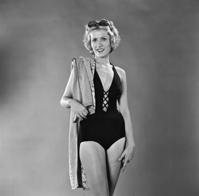 Framed Print : Margaret Wegrzyn from Poland seen here in the Daily Mirror studio modelling the latest Framed Print : Margaret Wegrzyn from Poland seen here in the Daily Mirror studio modelling the latest