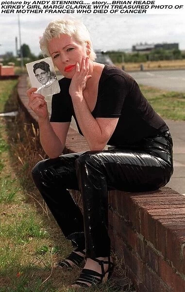Margi Clarke Actress with a treasured picture of her mother Frances who died of cancer