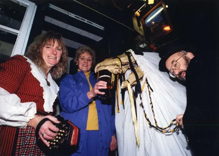 Framed Print : Mari Lwyd - Landlady of the Cross Inn, Llantrisant, Wendy Heal offers Pat Smith (left Framed Print : Mari Lwyd - Landlady of the Cross Inn, Llantrisant, Wendy Heal offers Pat Smith (left
