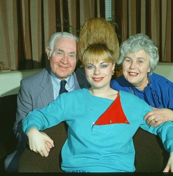 Mari Wilson with her parents mum Helen and dad Jimmy, Mari is a pop