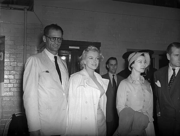 Marilyn Monroe with husband Arthur Miller July 1956 with Vivian Leigh