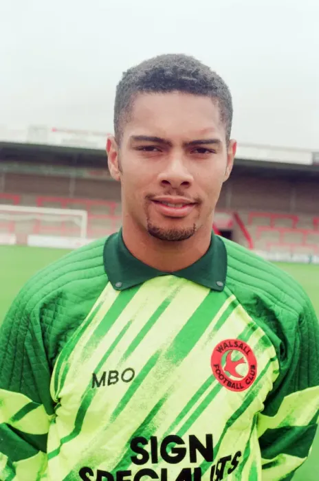 Framed Print : Mark Gayle, Walsall Goalkeeper, Photo-call, 6th August 1993 Framed Print : Mark Gayle, Walsall Goalkeeper, Photo-call, 6th August 1993