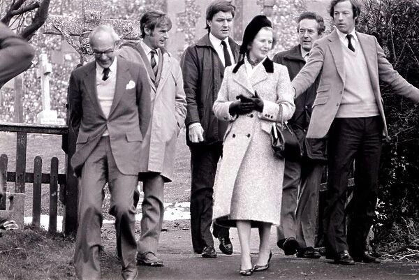 Mark Thatcher with parents Denis and Margaret Thatcher at Chequers after he had been