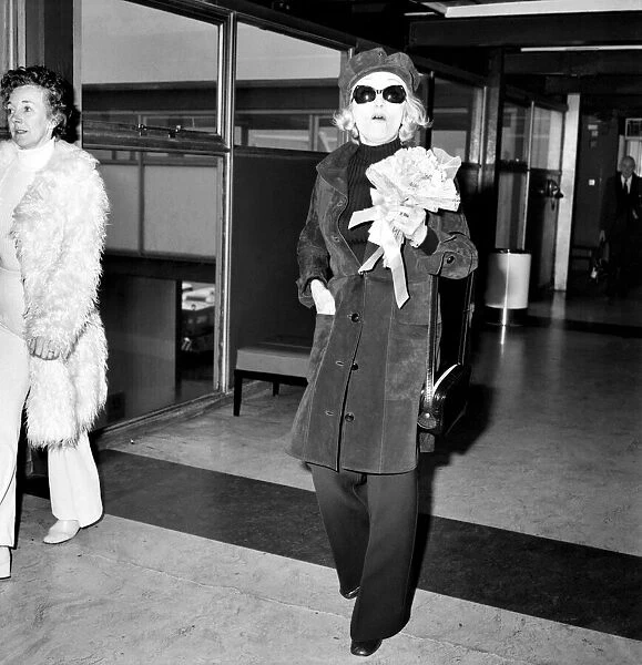 Marlene Dietrich. January 1975 75-00593-001