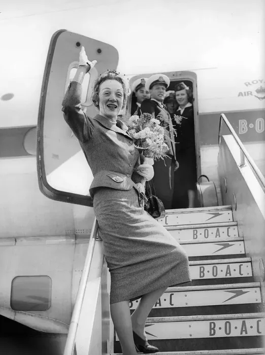 Framed Print : Marlene Dietrich at London Airport June 1954 actress Framed Print : Marlene Dietrich at London Airport June 1954 actress