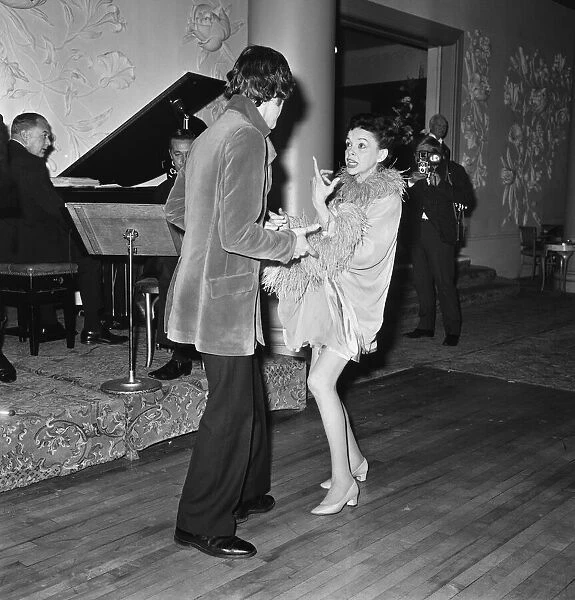 A marriage made in Chelsea, Judy Garland chose a London Registry Office to be the venue