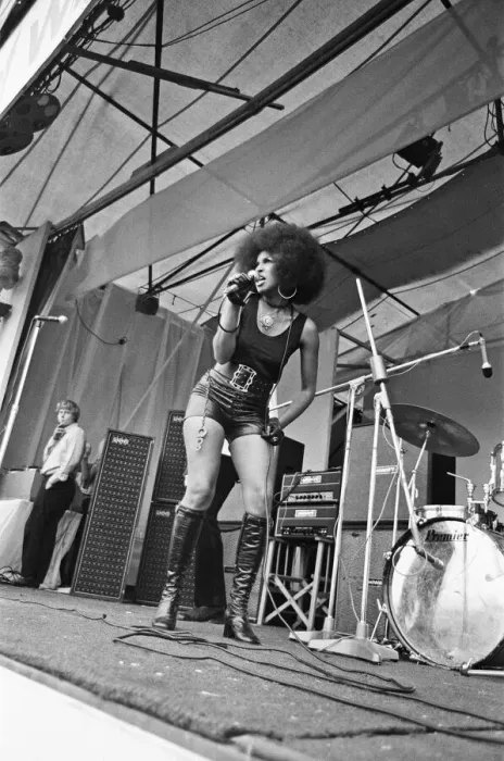 Framed Print : Marsha Hunt sings at The Isle of Wight Music Festival on Saturday 30th August 1969 Framed Print : Marsha Hunt sings at The Isle of Wight Music Festival on Saturday 30th August 1969