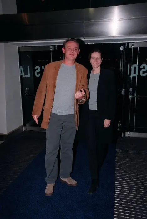 Framed Print : Martin Clunes Actor September 98 Arriving for film premiere in London