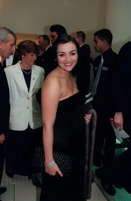 Framed Print : Martin McCutcheon Actress November 98 Eastenders actress arriving at the Royal Framed Print : Martin McCutcheon Actress November 98 Eastenders actress arriving at the Royal