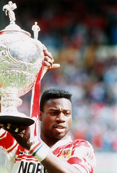 Martin Offiah, Rugby League, 1992 Pictured holding up the Challenge Cup