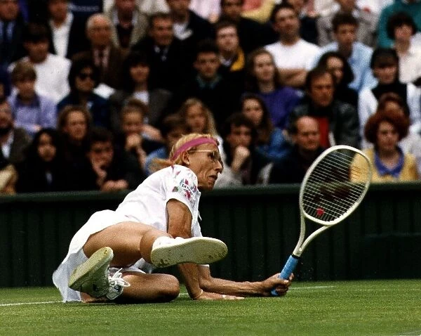 Martina Navratilova in action against Elna Reimach