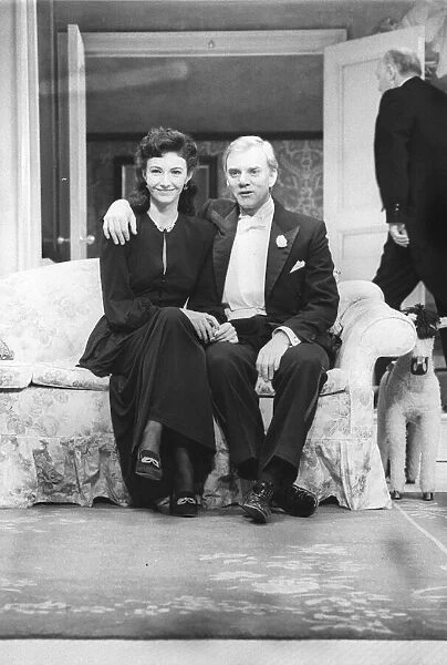 MARY STEENBURGEN WITH MALCOLM MCDOWELL 16  /  10  /  1987