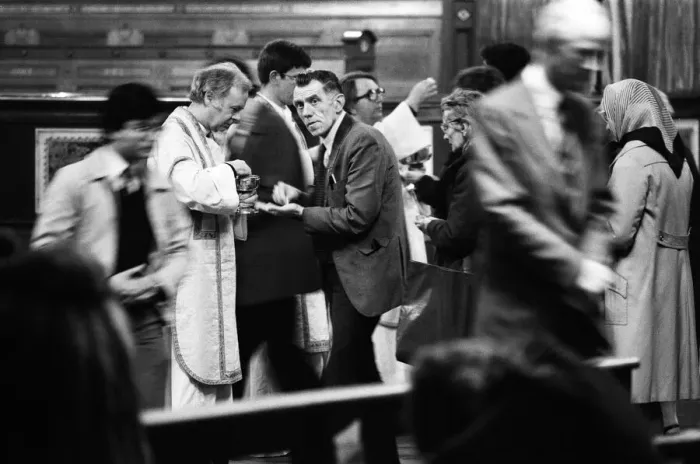 Framed Print : Mass is said at Westminster Cathedral for Pope John Paul II who was shot this afternoon Framed Print : Mass is said at Westminster Cathedral for Pope John Paul II who was shot this afternoon
