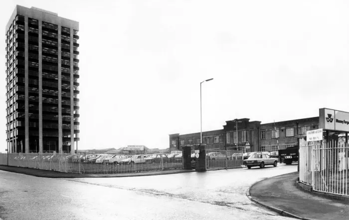 Framed Print : The Massey Ferguson tower block and factory gates in Banner Lane, Coventry