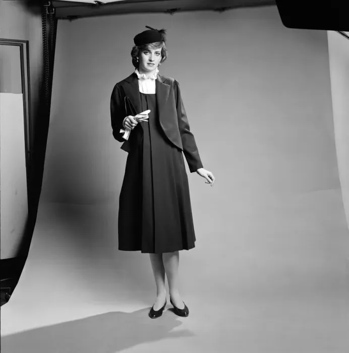Framed Print : Maternity fashion inspired by Diana, Princess of Wales, modelled by Sharon Day Framed Print : Maternity fashion inspired by Diana, Princess of Wales, modelled by Sharon Day