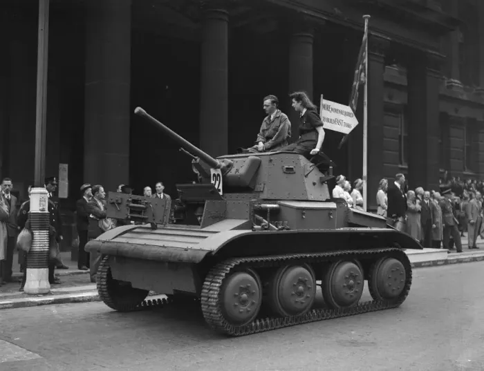 Framed Print : Matilda and Valentine tanks parade through central Birmingham as part of War Production Framed Print : Matilda and Valentine tanks parade through central Birmingham as part of War Production