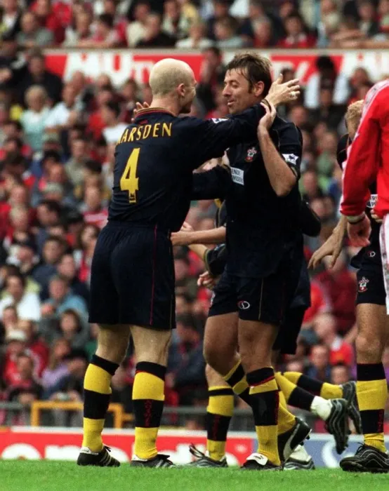 Framed Print : Matt le Tissier and Chris Marsden celebrate goal Sept 1999 against Manchester